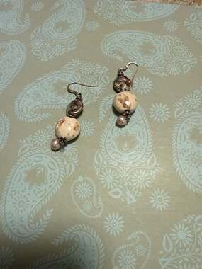 Original Handmade 3 Piece Neutral Beaded Deer Antler Jewelry Set -20.5in Neck